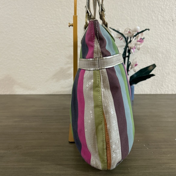 COACH 19021 POPPY LEGACY STRIPE GLAM TOTE Shoulder Bag Sequins Multicolor - Picture 3 of 8